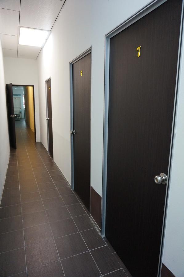 G99 Hotel George Town Eksteriør billede